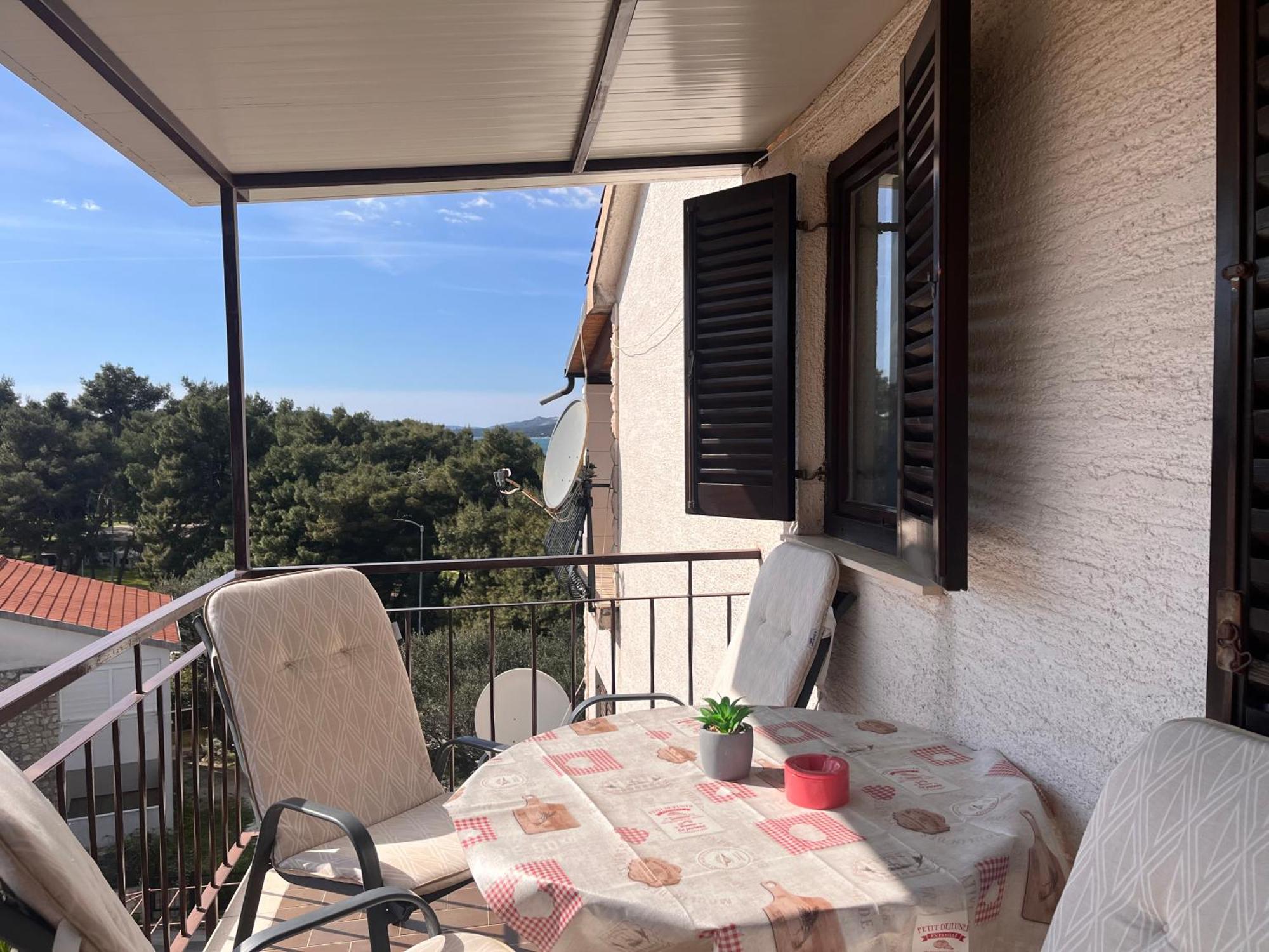 Apartments Villa Mirella 20 M From The Sea - Free Parking 트로기르 외부 사진